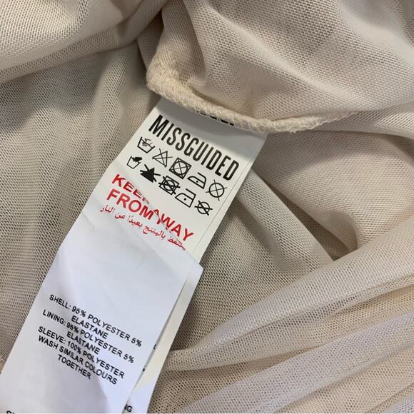 MISGUIDED WHITE MESH PUFF SLEEVE MILKMAID BODYCON MINI DRESS SIZE 6 - Picture 8 of 9